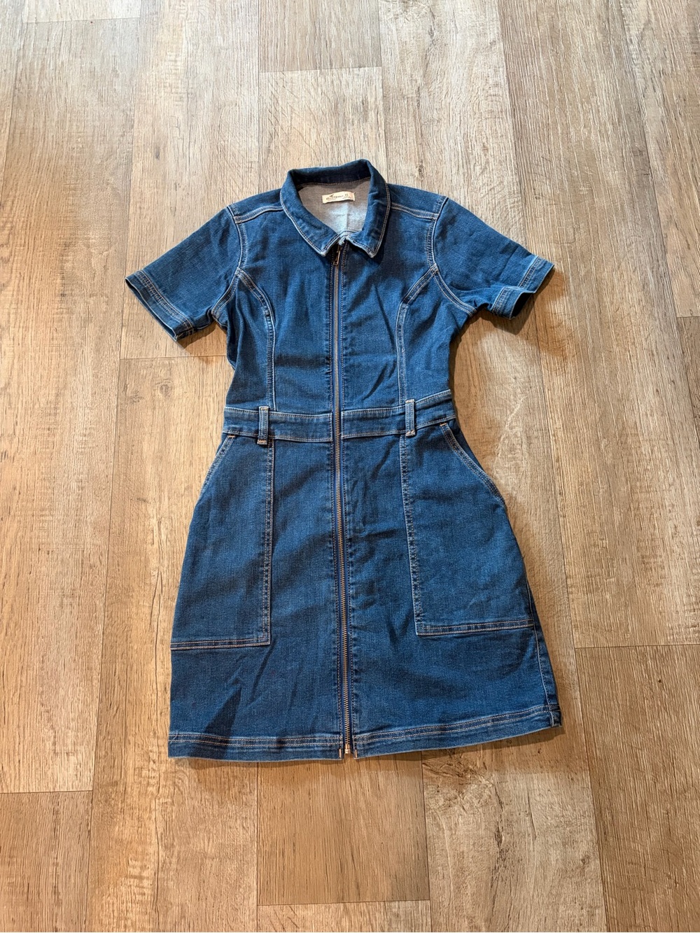 Hollister Blue Denim Mini Dress with Front Zip. Size XS Country Western